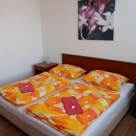 Auberge de jeunesse Koleje Ujep à Ústí nad Labem Extérieur photo