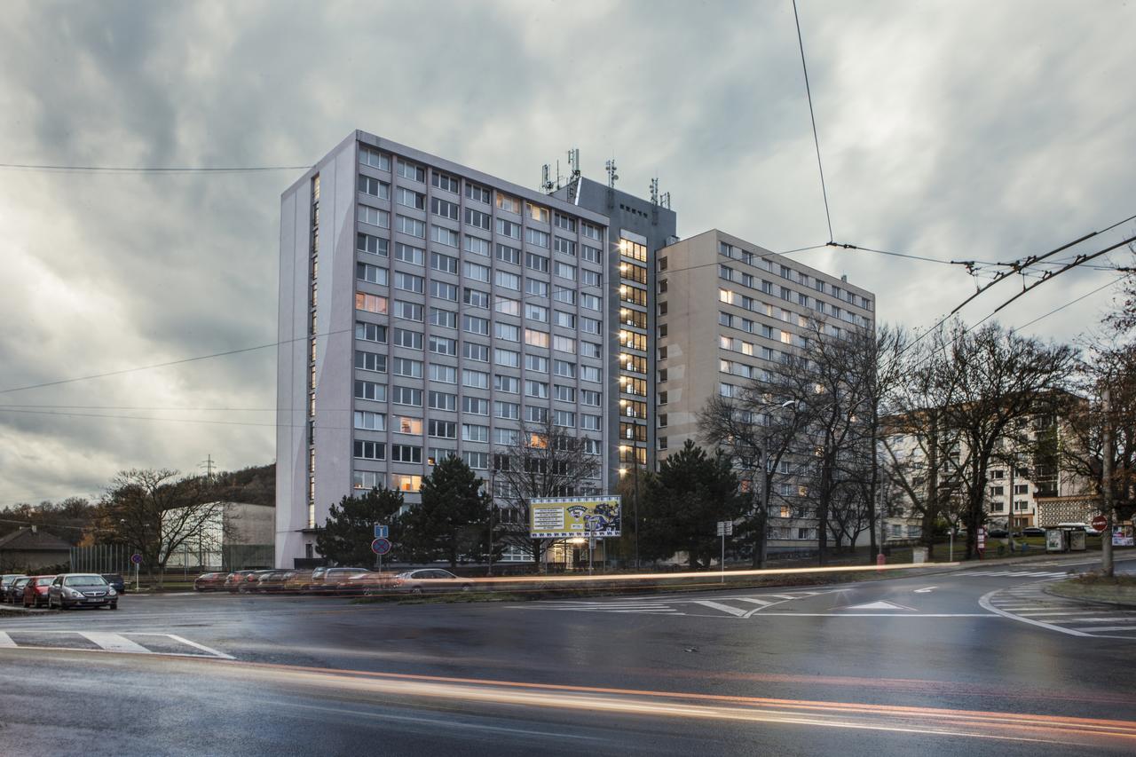 Auberge de jeunesse Koleje Ujep à Ústí nad Labem Extérieur photo